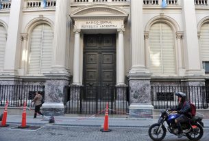 Fotografía de archivo del Banco Central en Buenos Aires (Argentina). EFE/ Enrique García Medina