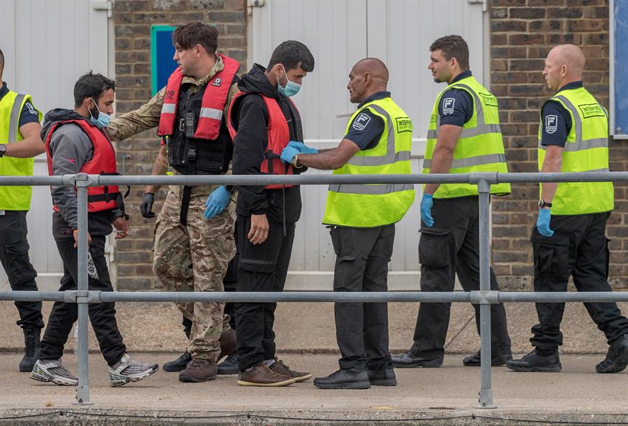 Foto de archivo. Dover (United Kingdom), control de inmigrantes. EFE/EPA/Stuart Brock