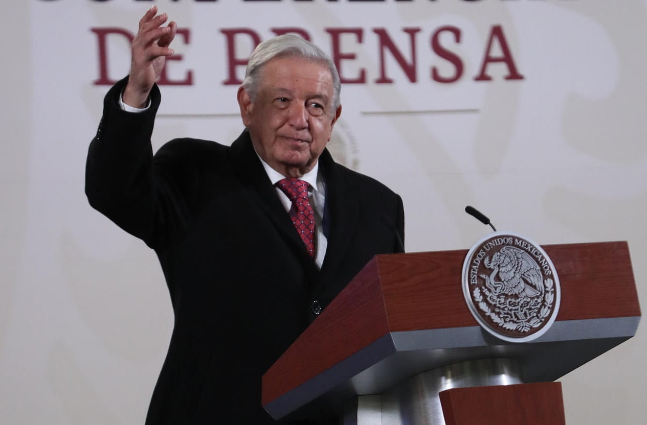 El presidente de México, Andrés Manuel López Obrador, ofrece su conferencia de prensa matutina hoy, en el Palacio Nacional en la Ciudad de México (México). EFE/ Mario Guzmán