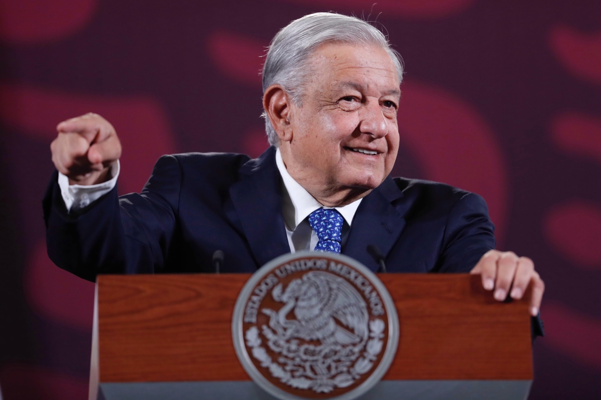 El Presidente de México, Andrés Manuel López Obrador, habla durante una rueda de prensa en el Palacio Nacional en la Ciudad de México (México). EFE/Sáshenka Gutiérrez