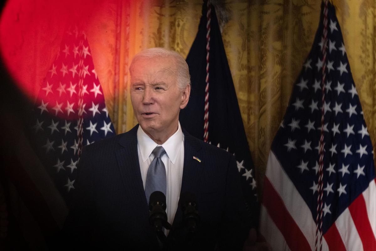 El presidente de EUA, Joe Biden, habla durante un acto en la Casa Blanca, este 23 de febrero de 2024, en Washington. EFE/ Leigh Vogel/Pool