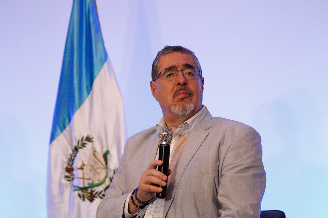 Fotografía de archivo en la que se registró al presidente de Guatemala, Bernardo Arévalo de León. EFE/David Toro