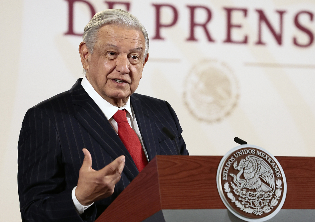 El Presidente de México, Andrés Manuel López Obrador, participa durante su conferencia de prensa matutina en Palacio Nacional de la Ciudad de México (México). EFE/José Méndez