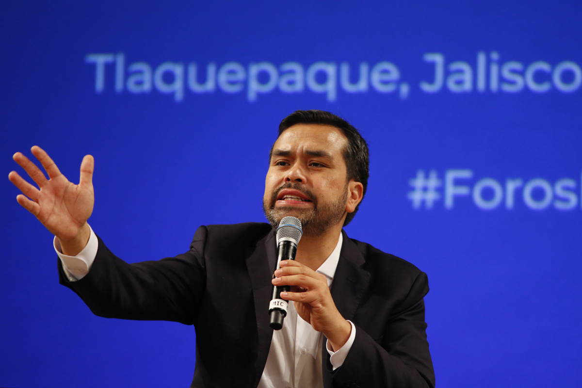 El candidato presidencial por Movimiento Ciudadano (MC), Jorge Álvarez Máynez, participa en un foro ante universitarios en Guadalajara (México). EFE/ Francisco Guasco