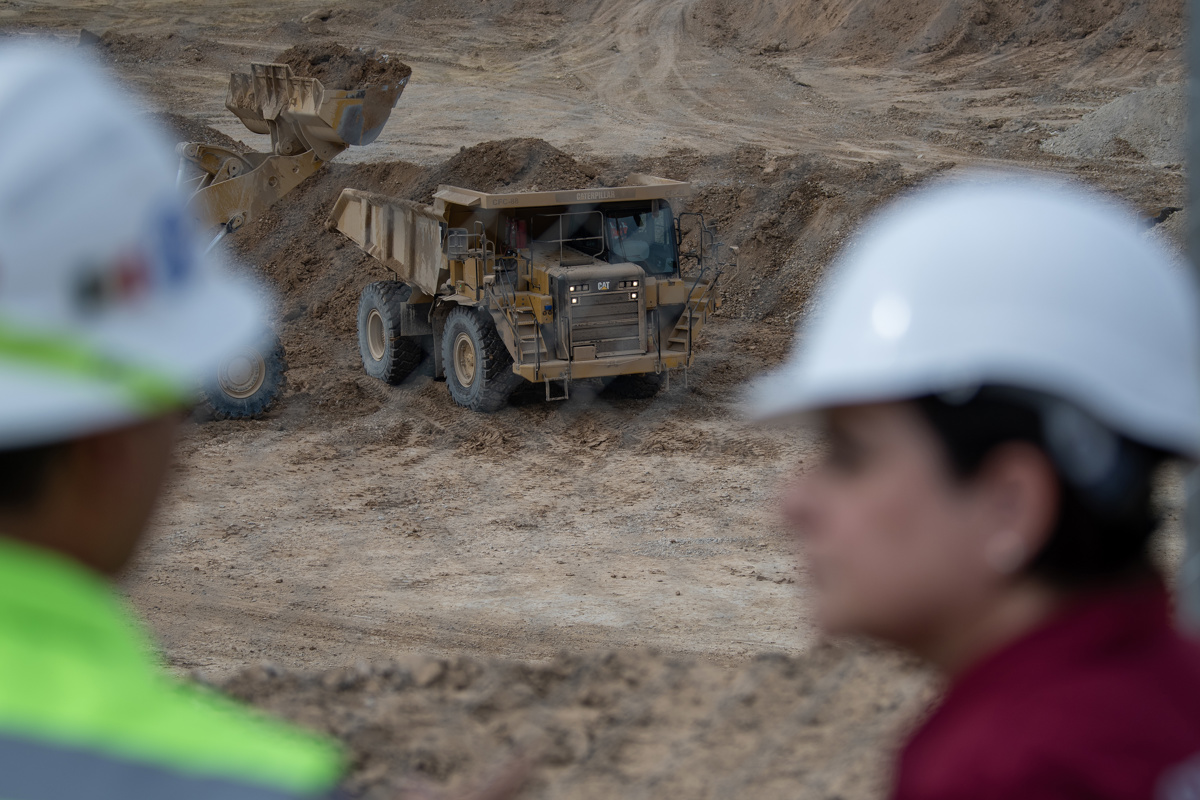 Fotografía que muestra una vista general de los trabajos en la zona de la mina El Pinabete, en el municipio de Sabinas, estado de Coahuila.(México). Imagen de archivo. EFE/ Miguel Sierra