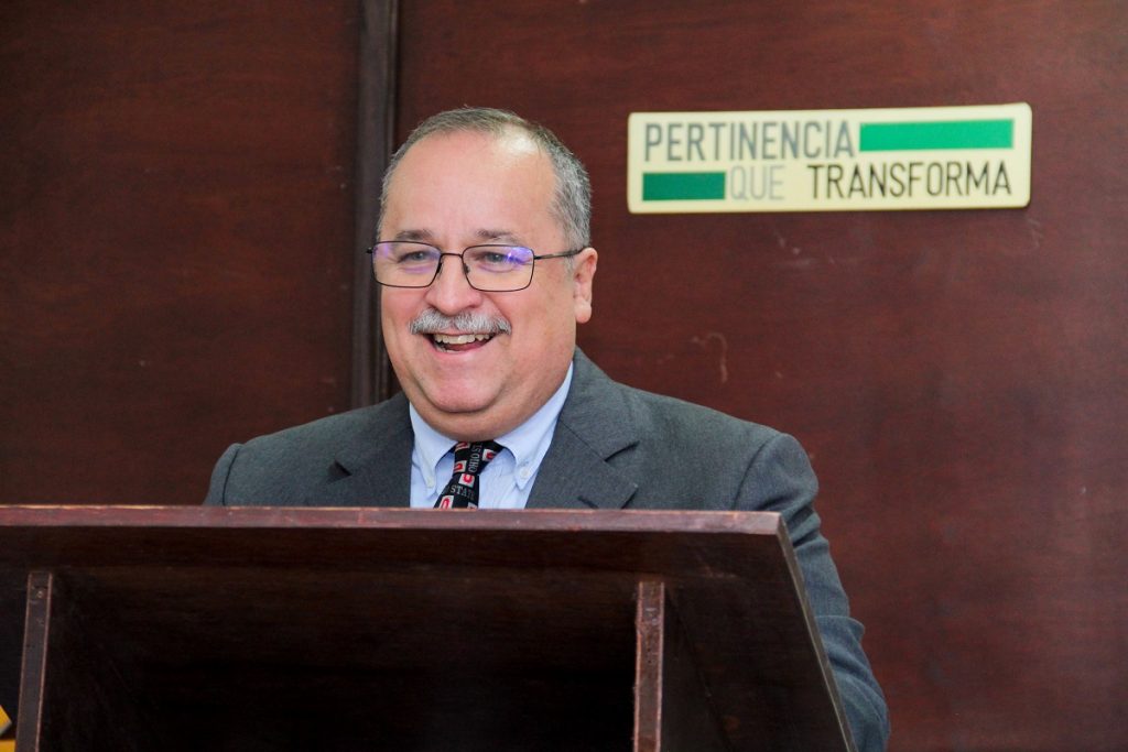 Marco Tulio Buenrostro Nava, director de la FCBA.