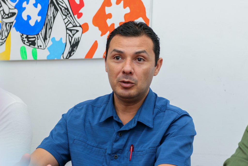 Pedro Julián Flores Dueñas, profesor de la Facultad de Ciencias de la Educación. 