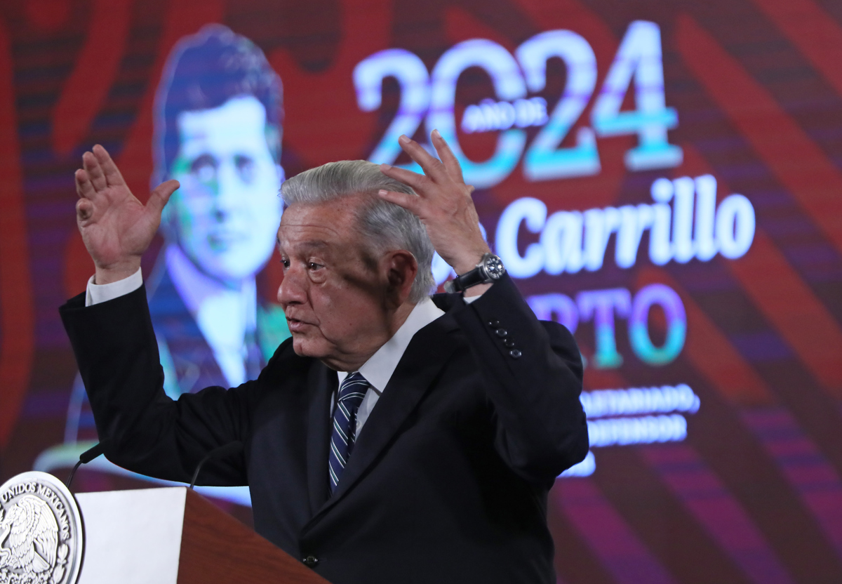 El Presidente de México, Andrés Manuel López Obrador, habla durante una rueda de prensa en el Palacio Nacional, en la Ciudad de México (México). EFE/ Mario Guzmán