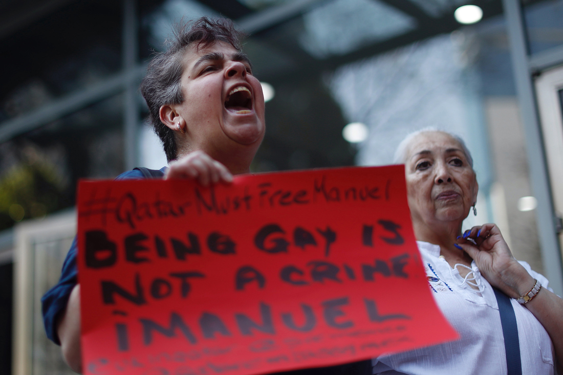 Activistas y familiares de Manuel Guerrero, mexicano detenido en Catar debido a su orientación sexual protestan en la Ciudad de México (México). Imagen de archivo. EFE/Sáshenka Gutiérrez