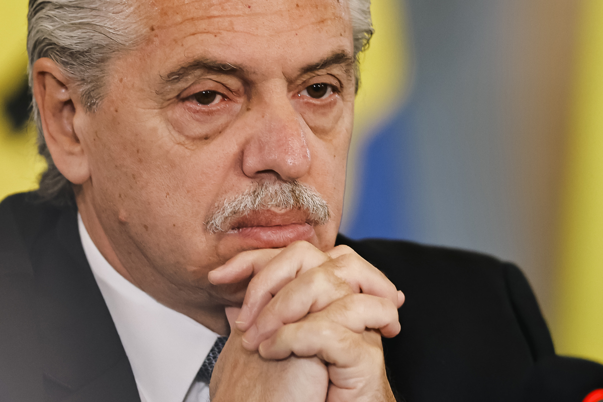 Fotografía de archivo fechada el 12 de agosto de 2023 del expresidente de Argentina Alberto Fernández en la II Conferencia de América Latina y del Caribe en Buenos Aires (Argentina). EFE/ Juan Ignacio Roncoroni