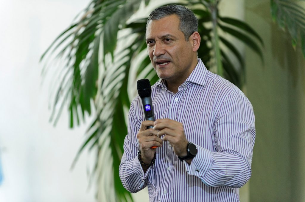 Oscar Javier Solorio Pérez, director general de Vinculación de la Universidad de Colima.