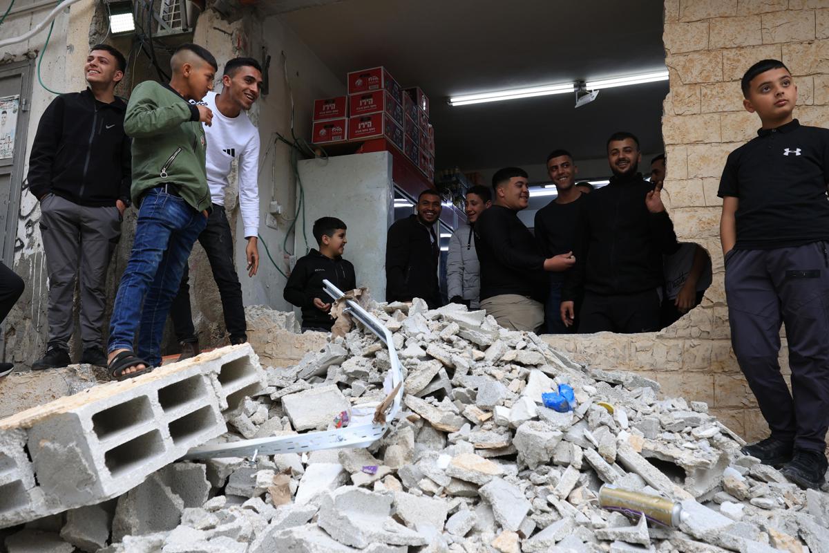 Daños causados por bombardeos israelíes en Nablus. EFE/EPA/ALAA BADARNEH