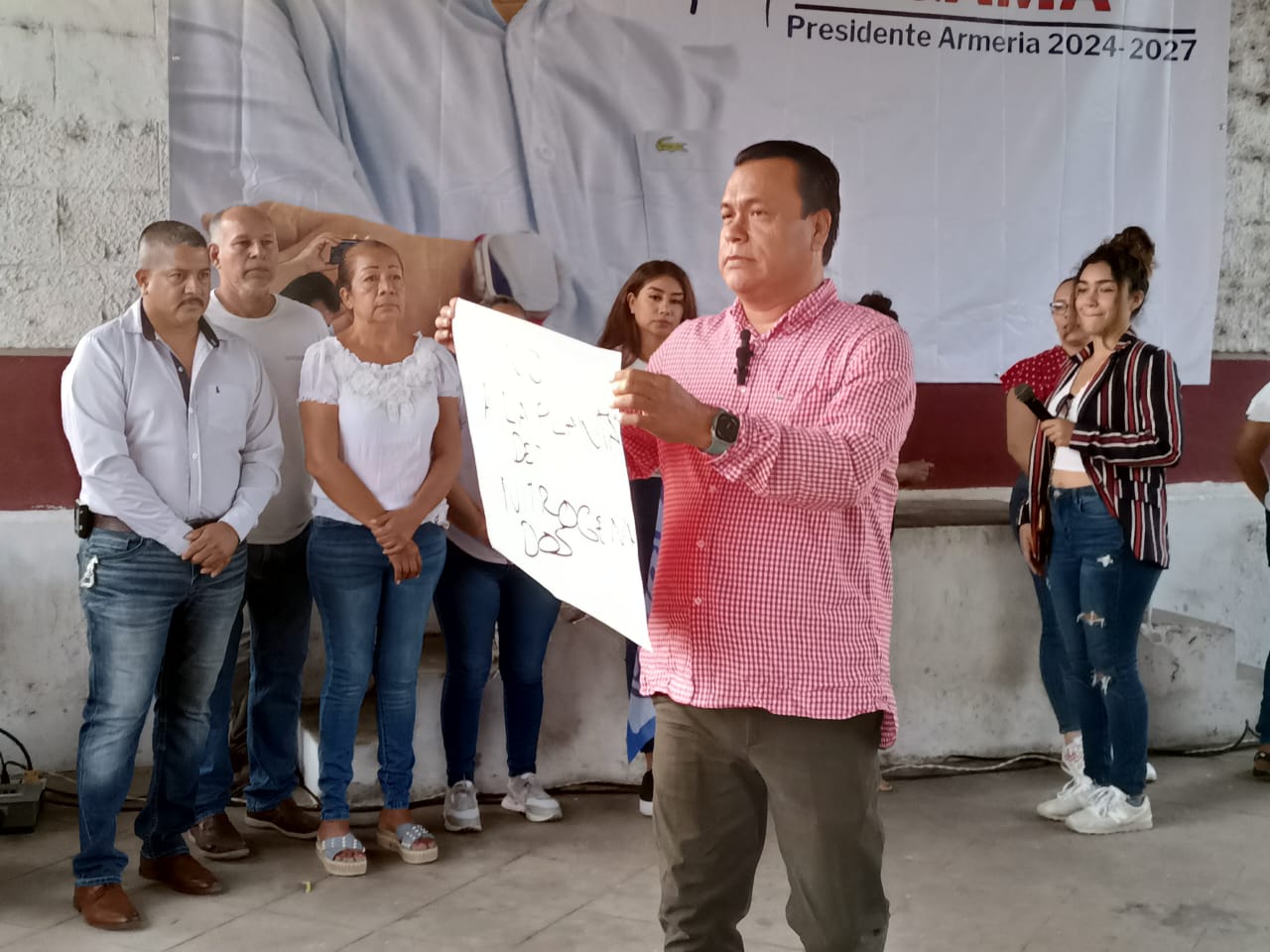 Luis Gama, candidato a la presidencia municipal de Armería por la coalición “Fuerza y Corazón por México”.