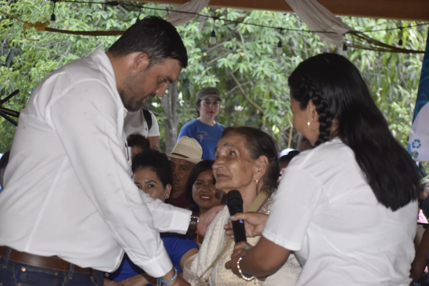 El candidato de Nueva Alianza a la alcaldía de Ixtlahuacán, Alexis Verduzco.