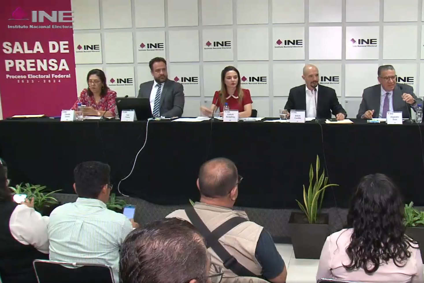 Conferencia de prensa del INE: Voto de las y los mexicanos en el exterior.