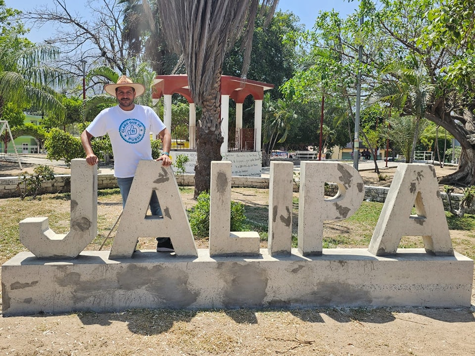 Carlos Gustavo González Pérez, candidato de Nueva Alianza por el Distrito Local Electoral 09 en Armería.