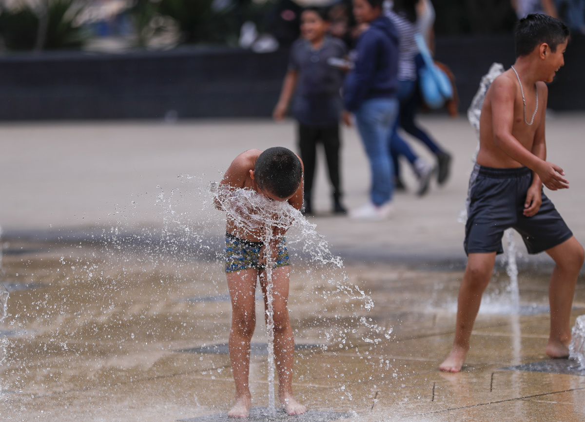 Debido a que la tercera onda de calor de la temporada predominará sobre el territorio nacional, se prevén temperaturas máximas superiores a 45 grados. Imagen de archivo. EFE/Isaac Esquivel