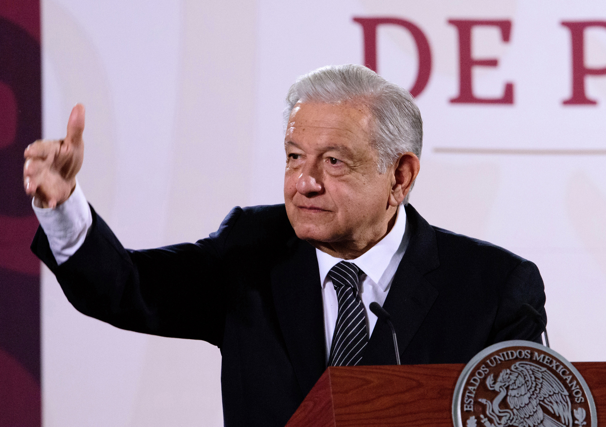 Fotografía cedida por la Presidencia de México que muestra al mandatario Andrés Manuel López Obrador durante una rueda de prensa en Palacio Nacional en Ciudad de México (México). EFE/ Presidencia de México