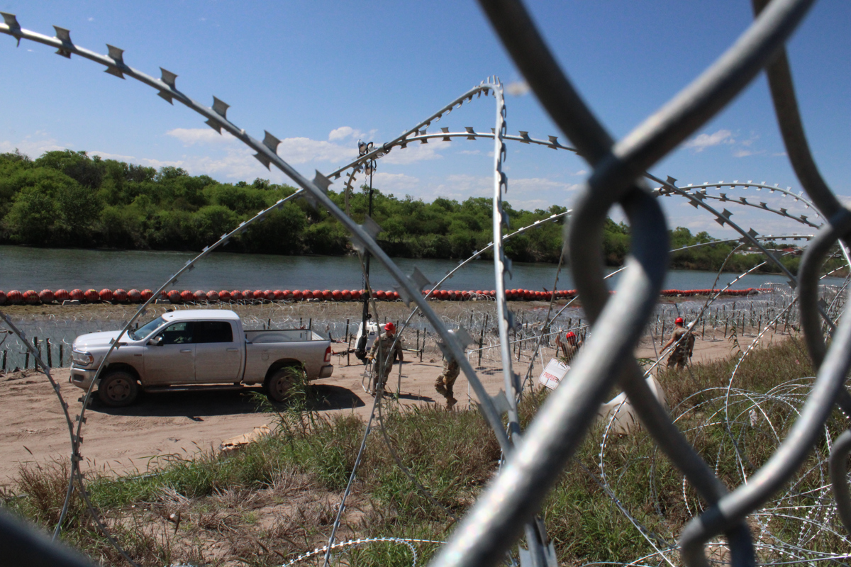 Fotografía de archivo de los vallados en la frontera entre México y Estados Unidos a lo largo del Río Grande. EFE/ Jairo Mejía