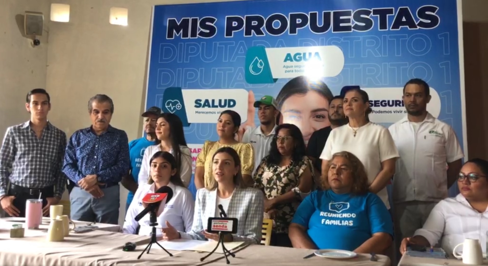 Fernanda Salazar en una conferencia de prensa. Captura de video.