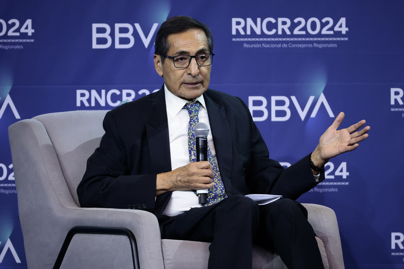 El secretario de Hacienda, Rogelio Ramírez de la O, participa en la Reunión Anual de Consejeros de BBVA en Ciudad de México (México). Imagen de archivo. EFE/José Méndez