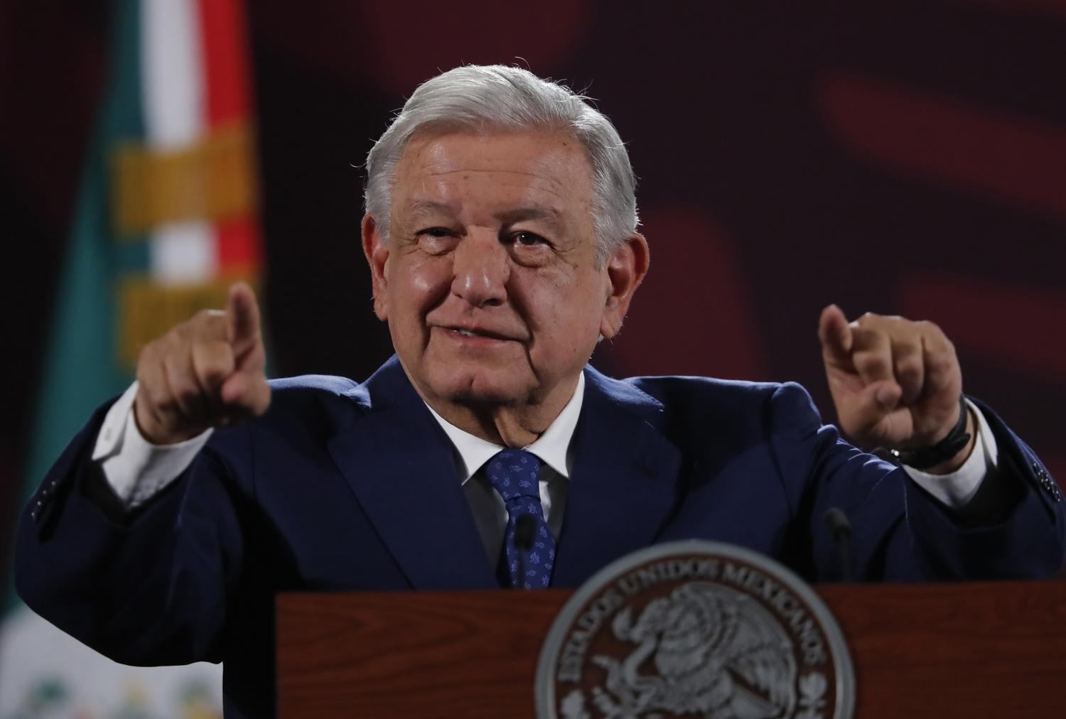 El Presidente de México, Andrés Manuel López Obrador, habla durante una rueda de prensa en el Palacio Nacional, en Ciudad de México (México). EFE/ Mario Guzmán