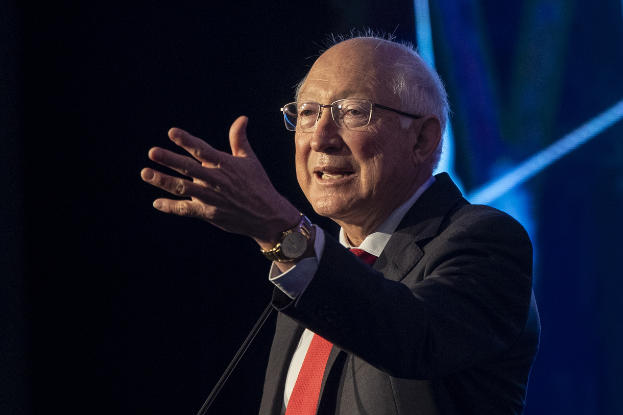 El embajador de Estados Unidos en México, Ken Salazar, participa en la inauguración de la Conferencia Internacional de Drogas Sintéticas, en la Ciudad de México (México). Imagen de archivo. EFE/ Isaac Esquivel