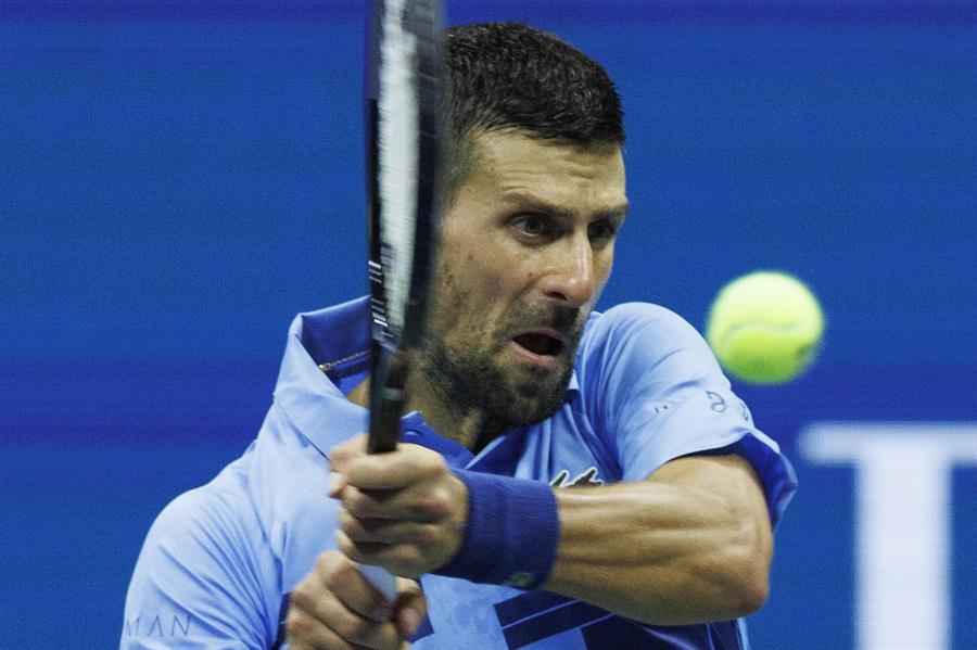 El serbio Novak Djokovic se despidió del Abierto de Estados Unidos al caer en tercera ronda. (Foto de EFE)