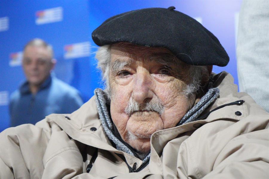 Fotografía del 27 de agosto de 2024 del expresidente de Uruguay José Mujica (2010-2015) en una reunión en Montevideo, Uruguay. (Foto de EFE)