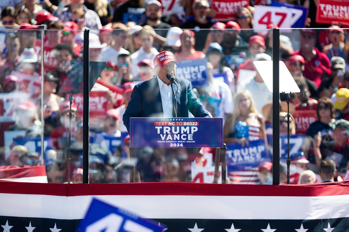 El expresidente estadounidense y candidato presidencial republicano, Donald Trump. (Foto de Hunter D. Cone de la agencia EFE)