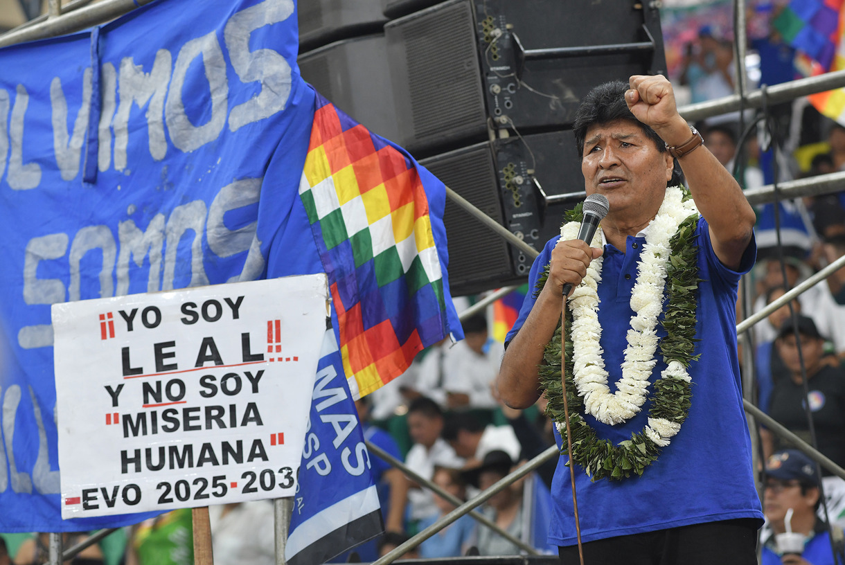 El expresidente de Bolivia Evo Morales (2006-2019), participa en una reunión con sectores del gubernamental Movimiento al Socialismo (MAS) que le son leales, este 3 de septiembre de 2024, en Villa Tunari (Bolivia). (Foto de Jorge Ábrego de la agencia EFE)