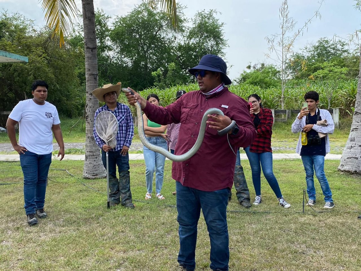 (Foto de la Dirección General de Prensa de la Universidad de Colima)