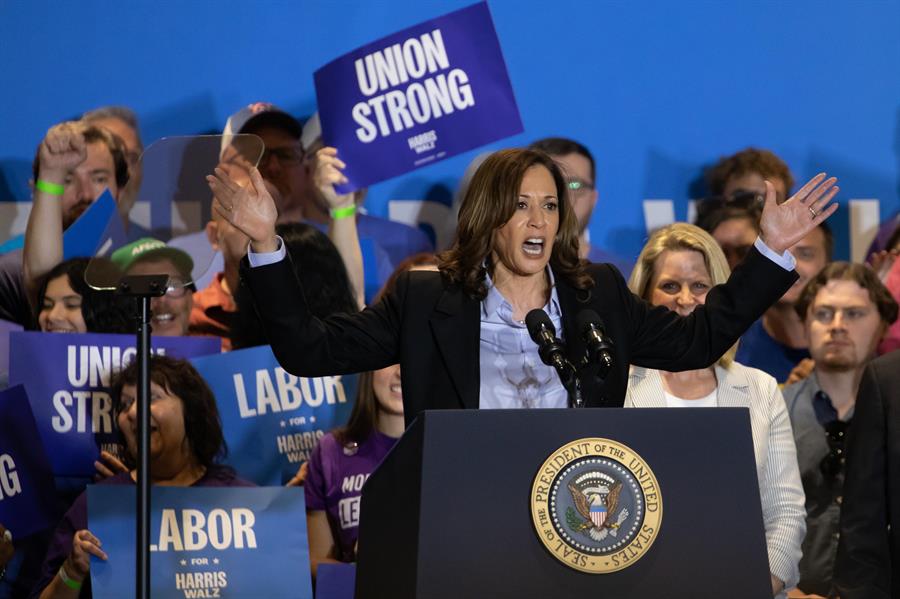 Fotografía de archivo en donde se ve a la vicepresidenta y candidata demócrata a la Presidencia de Estados Unidos, Kamala Harris. (Foto de EFE)