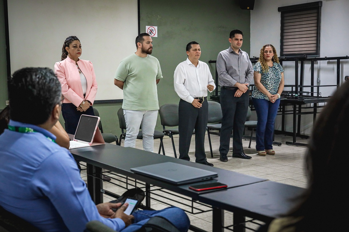 (Foto de la Dirección General de Prensa de la Universidad de Colima)