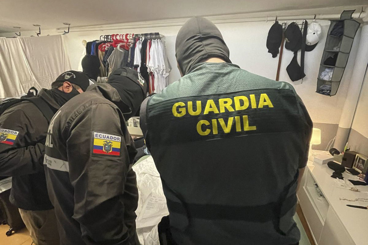 La Guardia Civil española, en colaboración con la Policía de Ecuador, ha detenido en la provincia de Tarragona (este) a William Joffre Alcívar Bautista, conocido como “Comandante Willy”, y su hermano Álex Iván, “Ronco”, los cabecillas de la banda criminal Los Tiguerones de Ecuador. (Foto de la Guardia Civil)