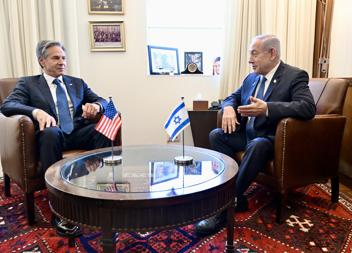 El primer ministro de Israel, Benjamin Netanyahu (d) se reúne con el Secretario de Estado de Estados Unidos, Antony J. Blinken, este martes en Jerusalén. (Foto de David Azagury de la agencia EFE/Embajada de Estados Unidos en Jerusalén)