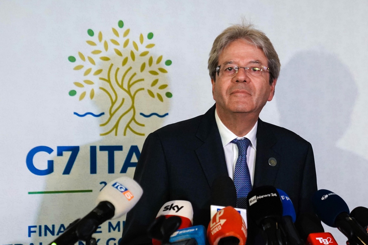 Imagen de archivo del comisario europeo de Economía, Paolo Gentiloni, en rueda de prensa durante la cumbre de ministros de Finanzas del G7 y gobernadores de Bancos centrales en Italia. (Foto de Jessica Pasqualon de la agencia EFE/EPA)