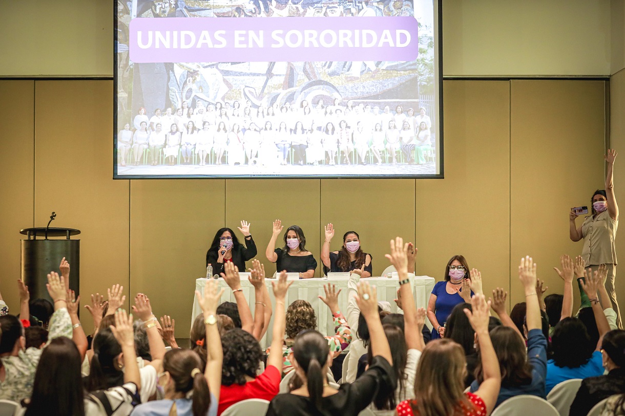 (Foto de la Dirección General de Prensa de la Universidad de Colima)