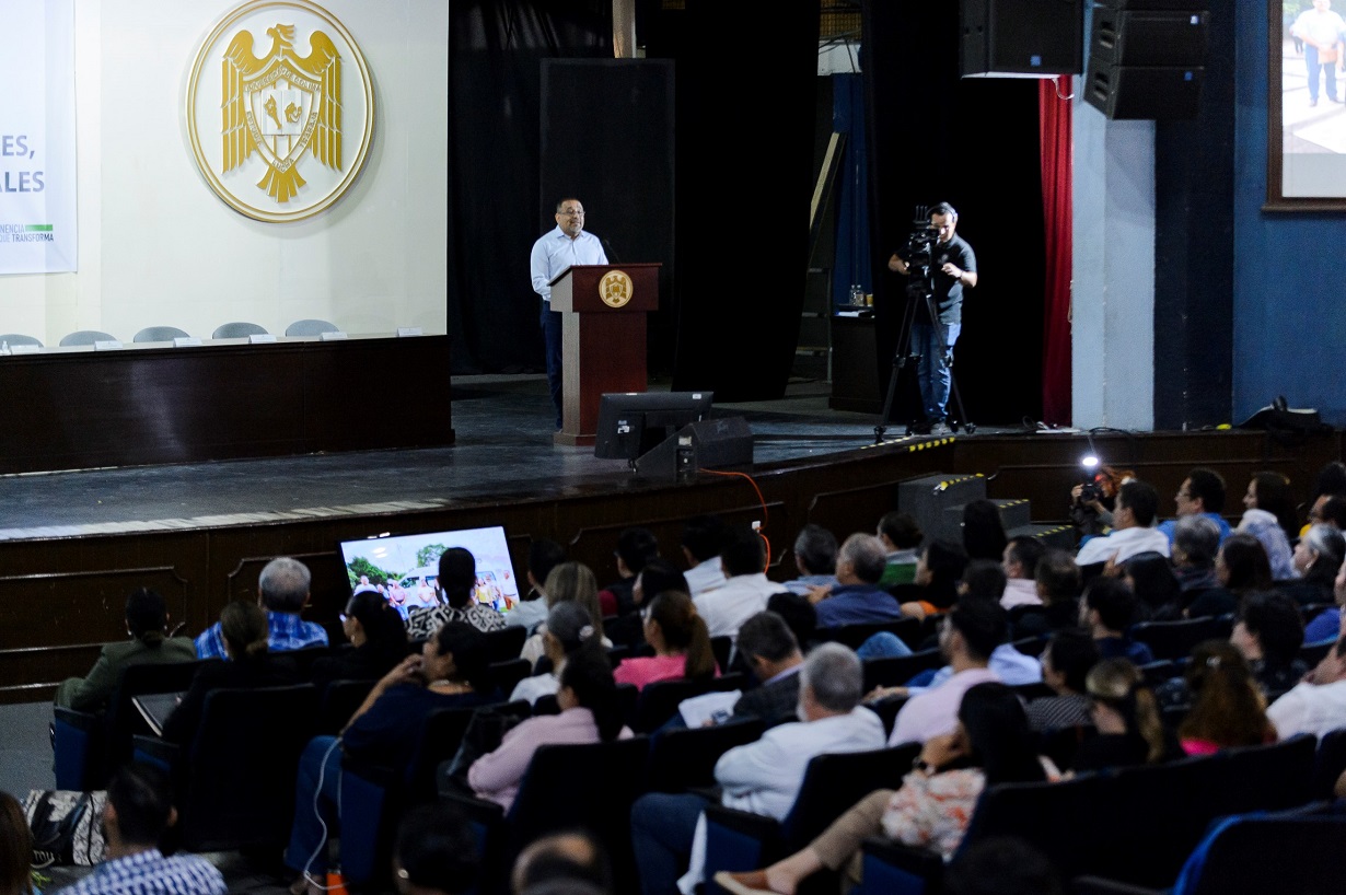 (Foto de la Dirección General de Prensa de la Universidad de Colima)