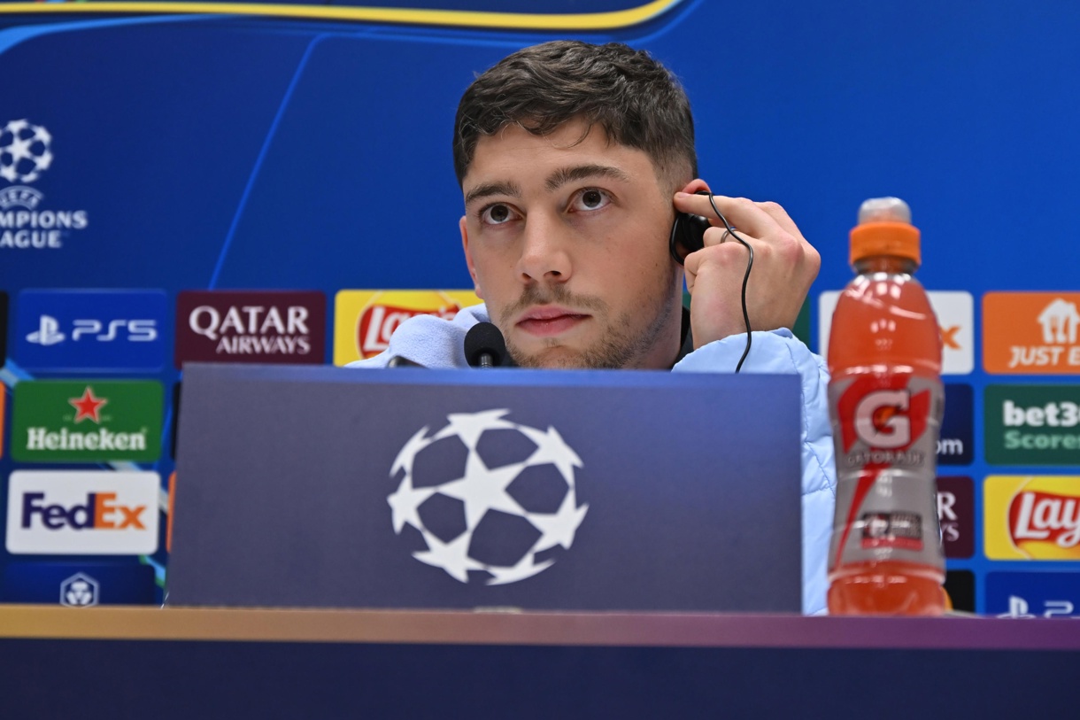 El uruguayo Federico Valverde durante la rueda de prensa previa al partido de la Liga de Campeones del Real Madrid contra el Atalanta. (Foto de Michele Maraviglia de la agencia EFE/EPA)