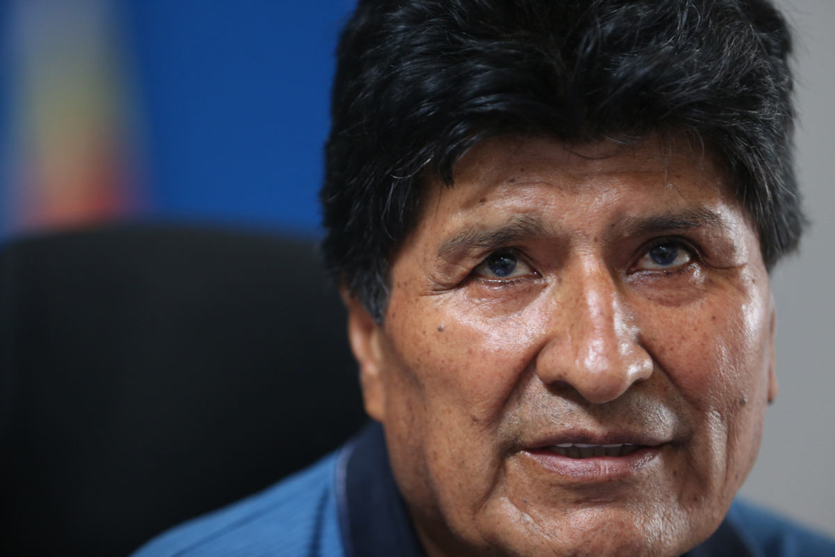 Fotografía de archivo del 6 de noviembre de 2024 del expresidente de Bolivia, Evo Morales (2006-2019), durante una entrevista con la agencia informativa EFE en Lauca Ñ (Bolivia). (Foto de Luis Gandarillas de la agencia EFE)