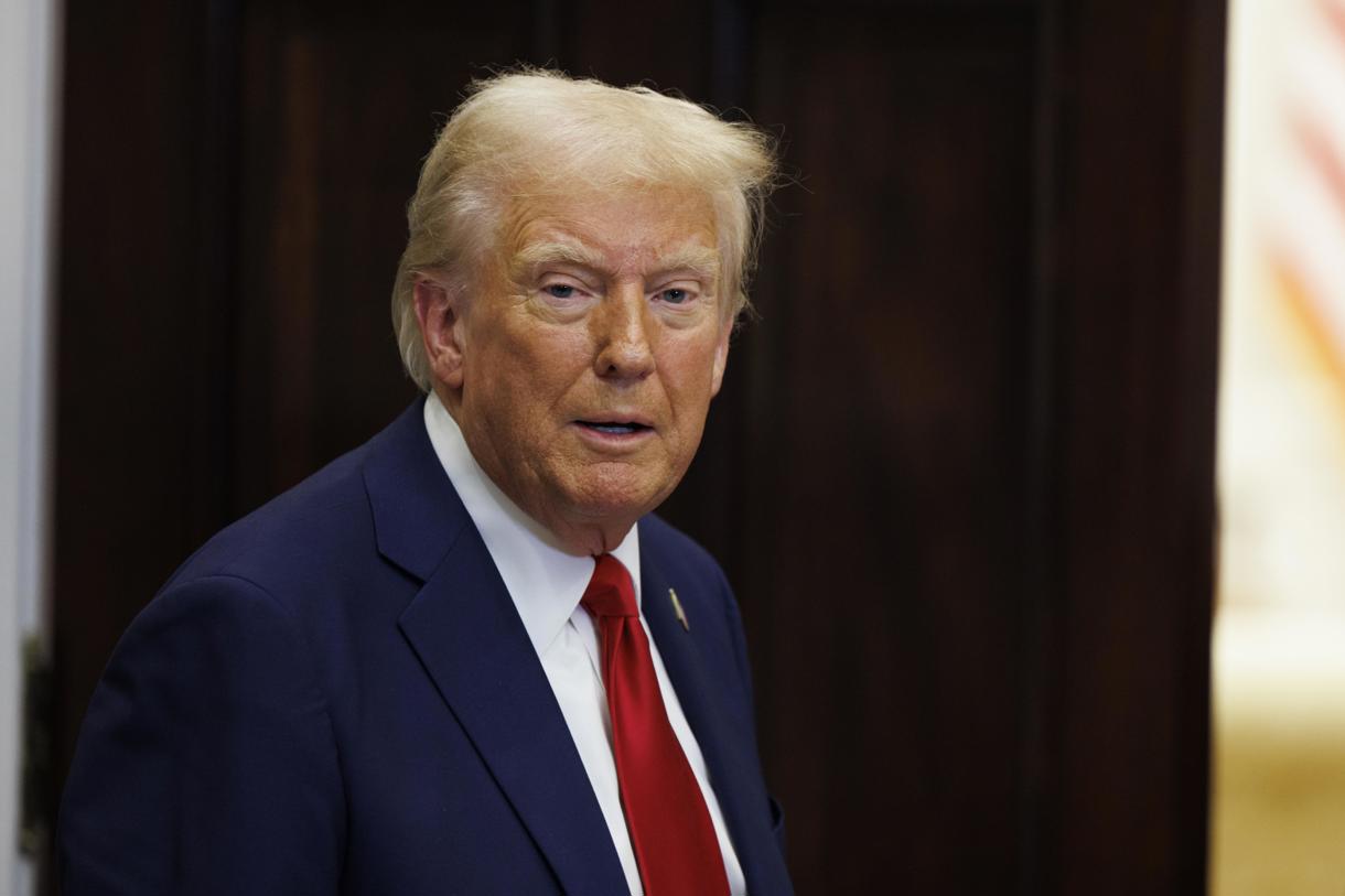 El presidente de EUA, Donald Trump. (Foto de Aaron Schwartz de la agencia EFE/EPA)