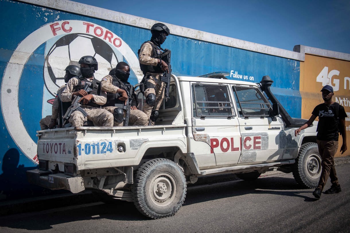 Fotografía de archivo de policías en Puerto Príncipe (Haití). (Foto de Johnson Sabin de la agencia EFE)