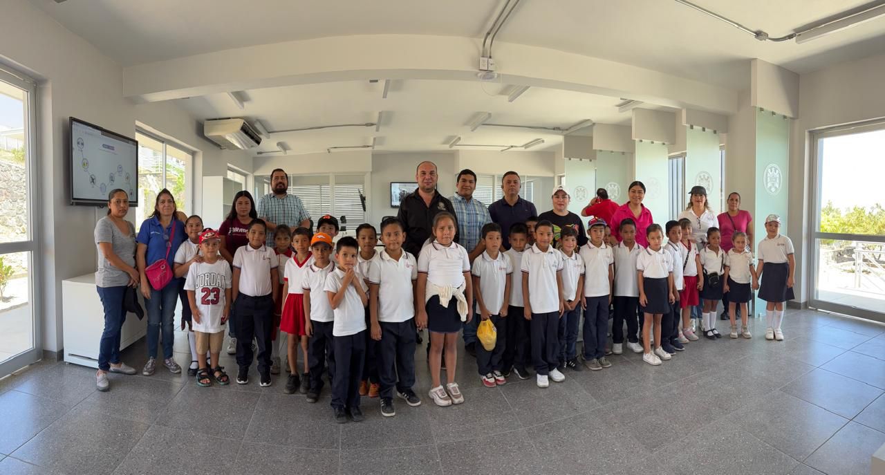 La visita se realizó en 3 jornadas, informó Juan Martín Rico López, director del Bachillerato 12. (Foto de la Dirección General de Prensa de la UdeC)