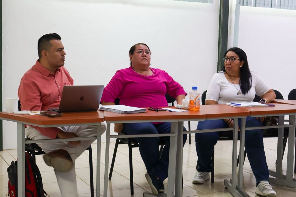 El primer módulo fue impartido por el instructor Iván Serrato, acreditado por la UIAA (International Climbing and Mountaineering Federation) y la Federación Mexicana de Deportes de Montaña y Escalada (FMDMyE). (Foto de EFE)