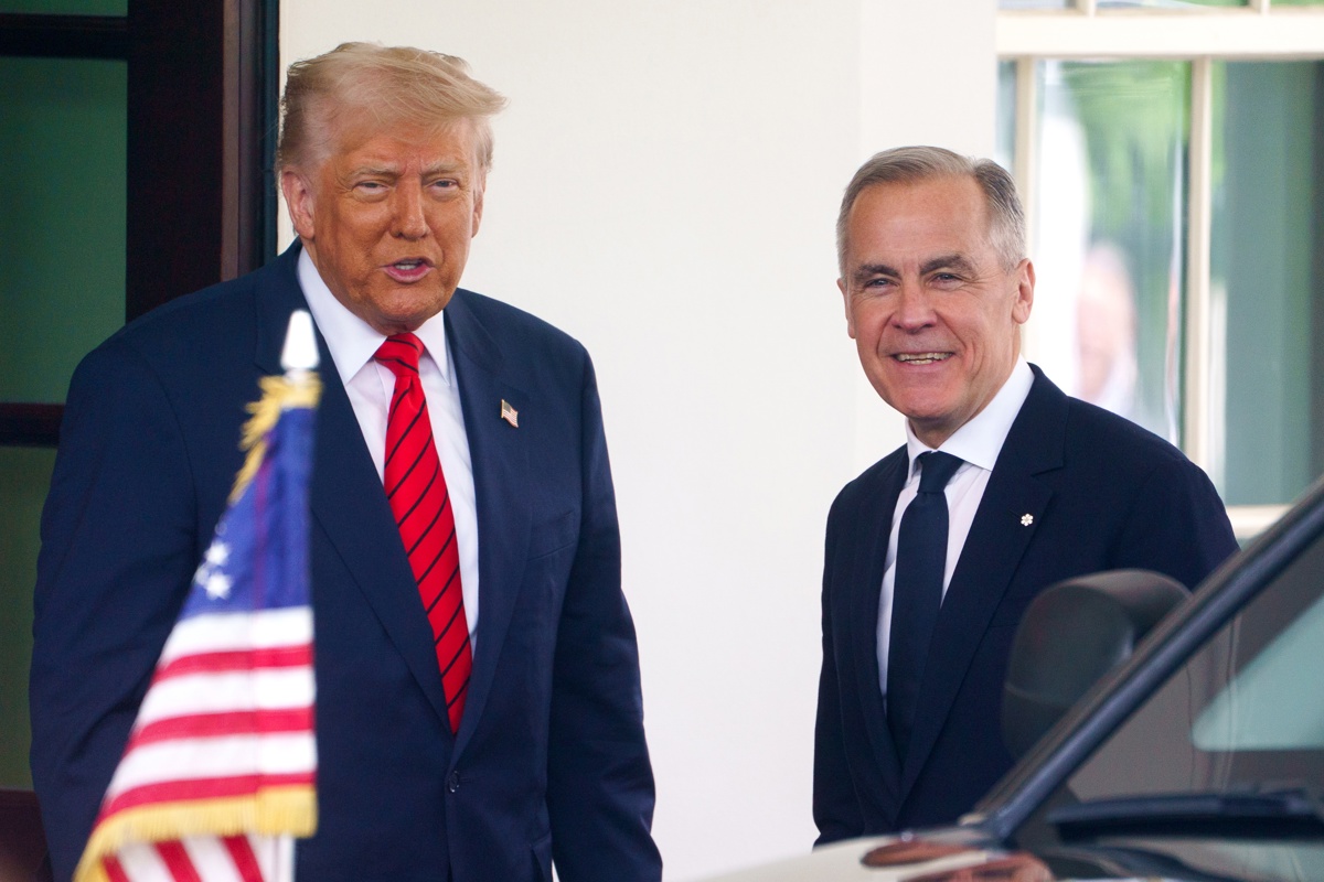 El presidente de Estados Unidos, Donald Trump, junto al primer ministro canadiense, Mark Carney, en la Casa Blanca. (Foto de Will Oliver de la agencia EFE)