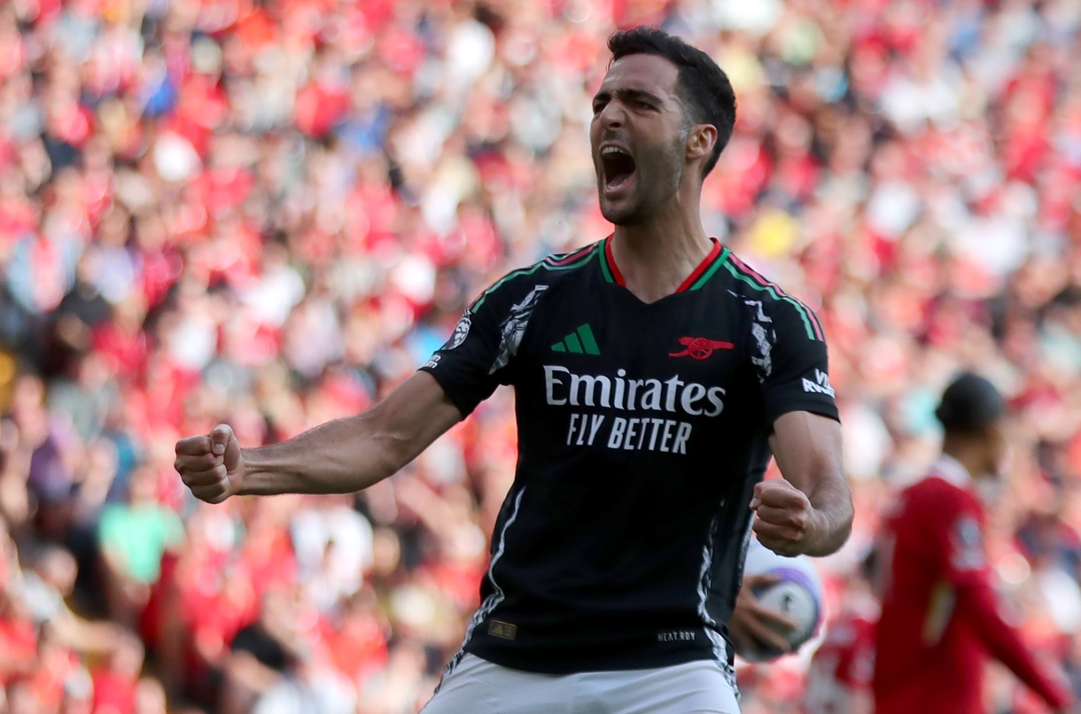 El jugador del Arsenal Mikel Merino celebra un gol durante el partido de la Premier League que han jugado Liverpool FC y Arsenal FC, en Liverpool, Reino Unido. (Foto de Ash Allen de la agencia EFE/EPA)