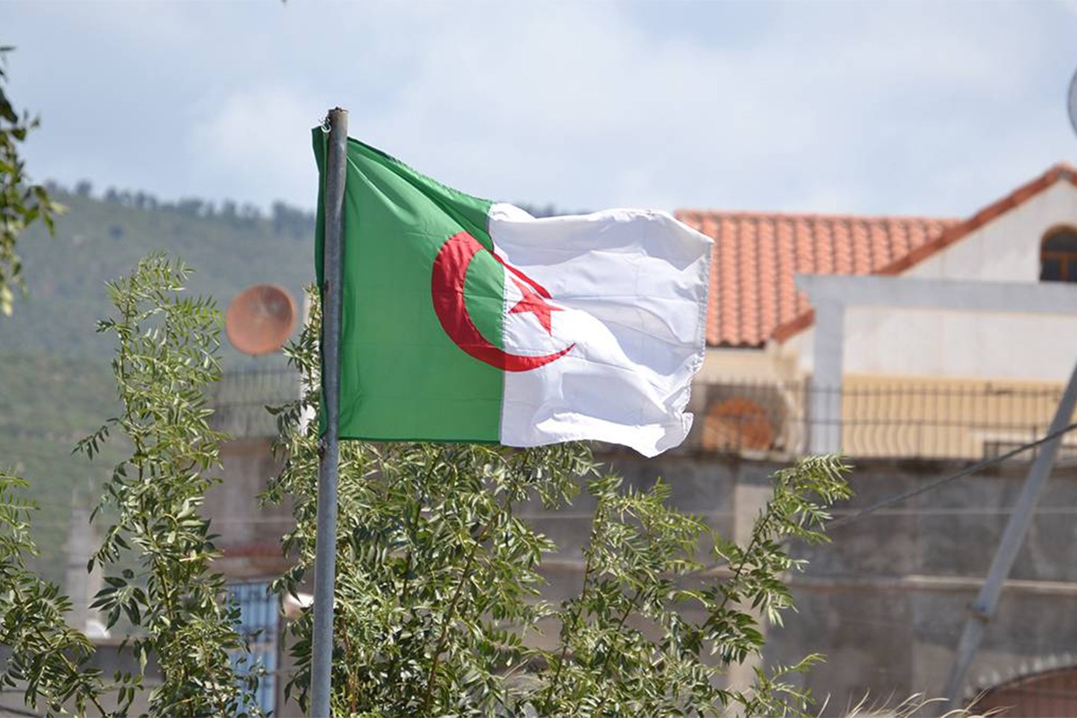 El acuerdo de colaboración fue firmado por el Fondo Argelino de "startups", el Centro de Investigación en Información Científica y Técnica (CERIST) y la empresa Emiratí DeepMinds. (Foto tomada de la web)