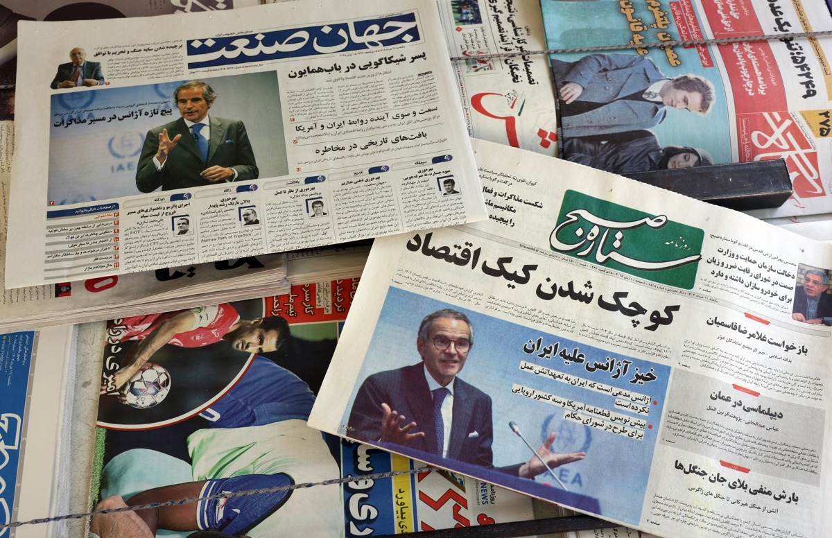 La prensa iraní recoge el rechazo de Tehern al último informe del Organismo Internacional de Energía Atómica (OEIA). (Teherán) EFE/EPA/ABEDIN TAHERKENAREH