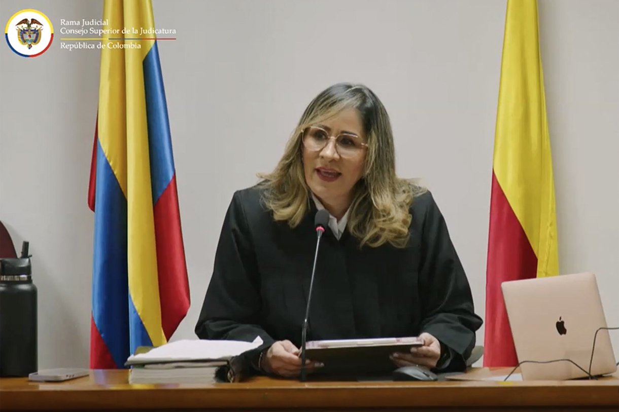 Captura de video del Complejo Judicial de Paloquemao que muestra a la jueza Sandra Heredia, durante una audiencia que se realiza este lunes en Bogotá (Colombia). (Foto de Complejo Judicial de Paloquemao/EFE)